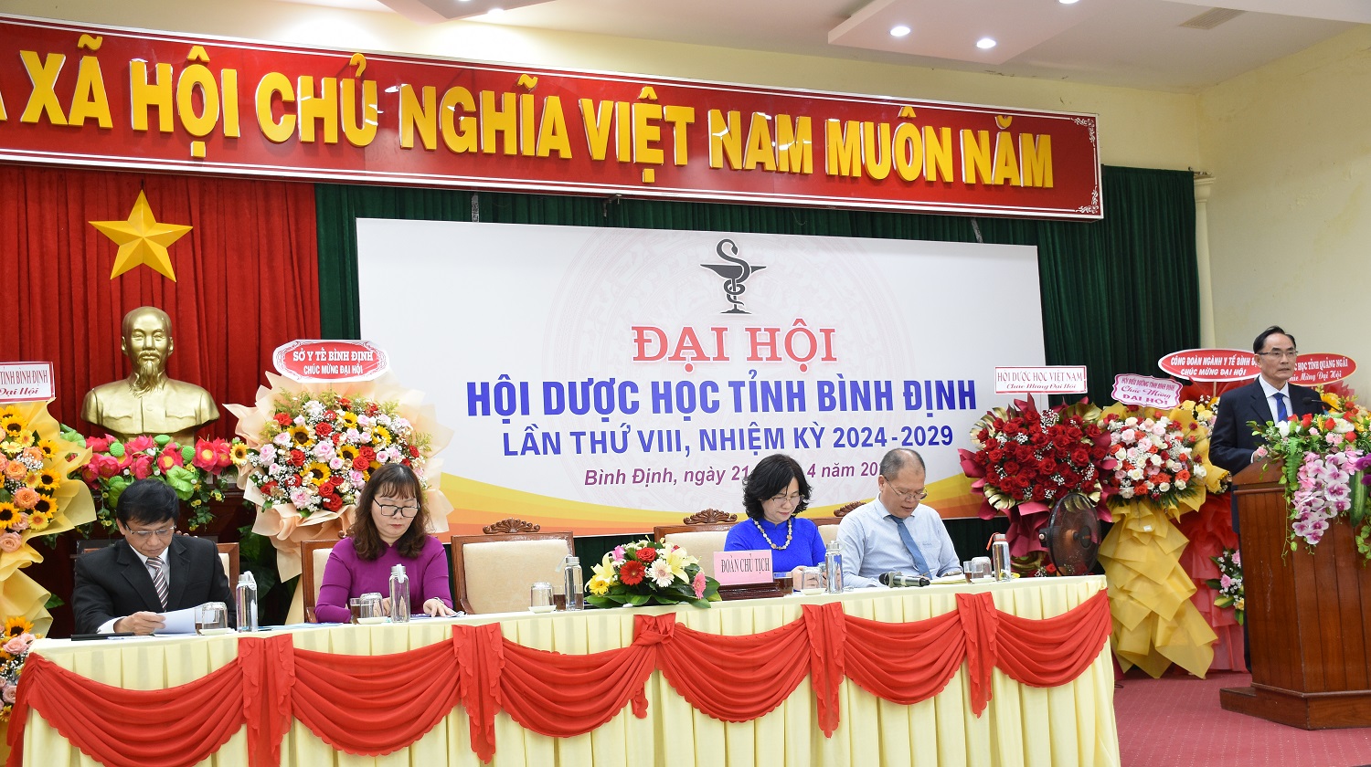 Ông Trần Văn Trương, Phó Giám đốc Sở Y tế, Chủ tịch Hội Dược học tỉnh Bình Định, nhiệm kỳ 2018 - 2023 phát biểu khai mạc Đại Hội